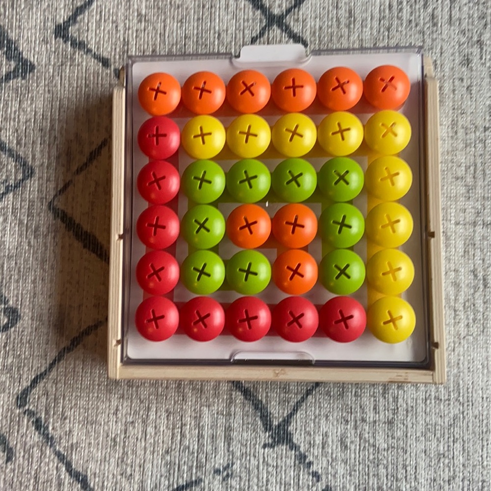 Like New Lovevery Mosaic Button Board